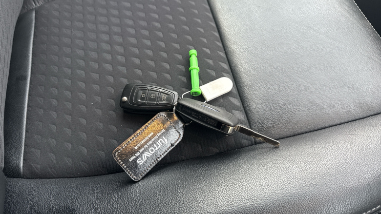 Ford Tourneo Custom Transit Custom Tourneo L1 Diesel Fwd 2.0 EcoBlue 185ps L/R 8 Seater Sport Auto